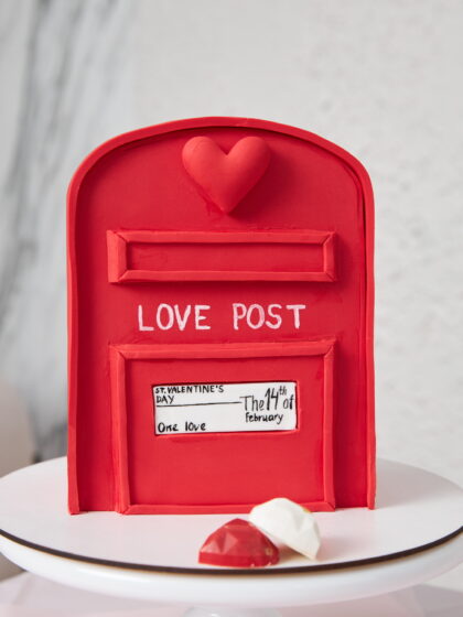 3-D Торт с дизайном "Love Post"